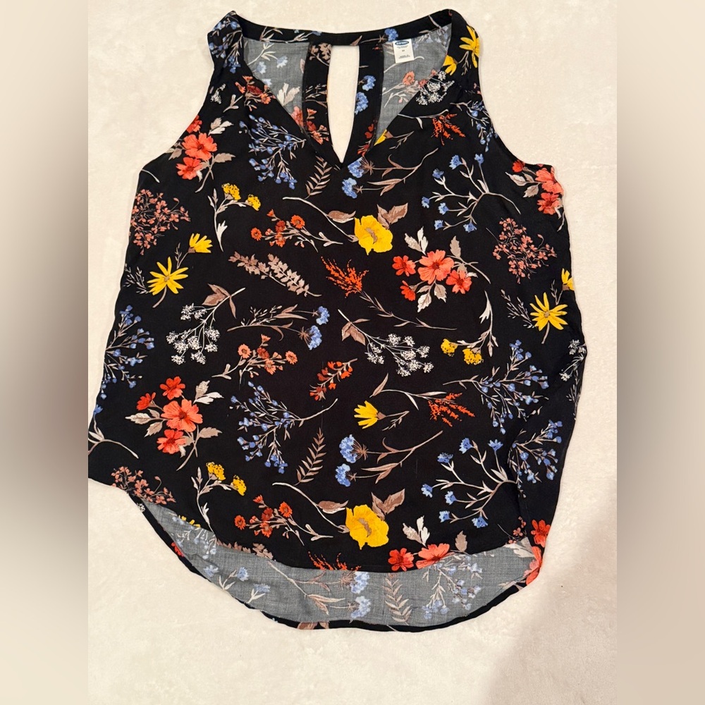Medium Old Navy Red and Yellow Cut Out Tank Top